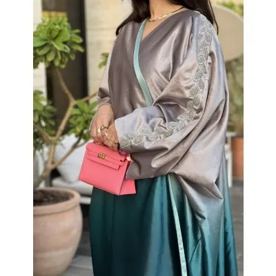 1665645373834274026_400