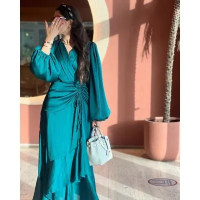 16860690401153811648_400