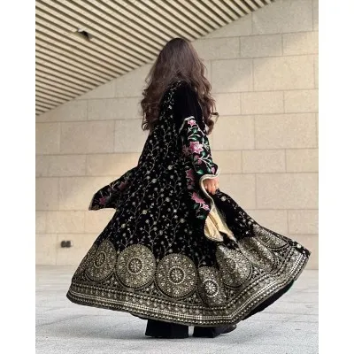 16986602401845045588_400