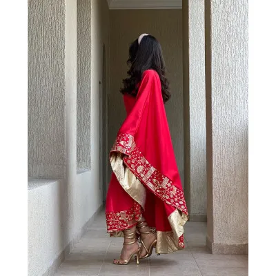 1705312428989376827_400