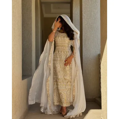 1734604938108641980_400