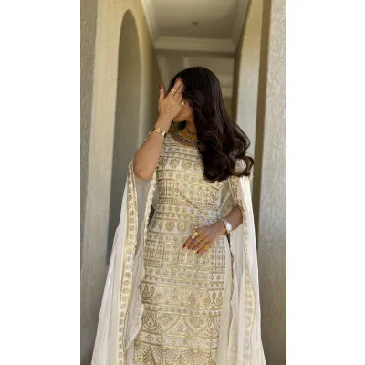 17346050381030278901_400