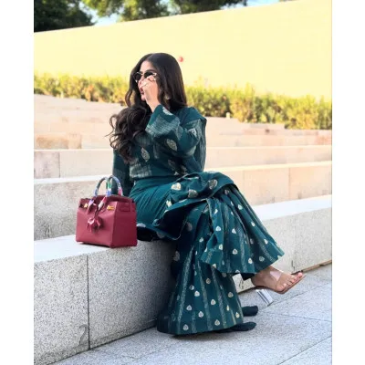 17359997321974077383_400