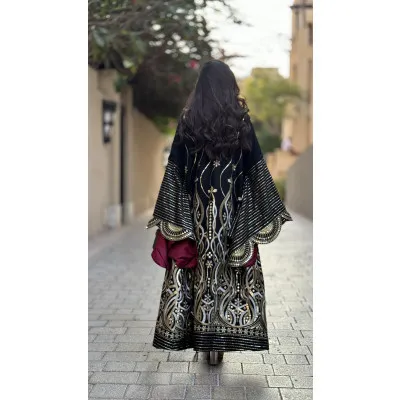 1737311804440089348_400