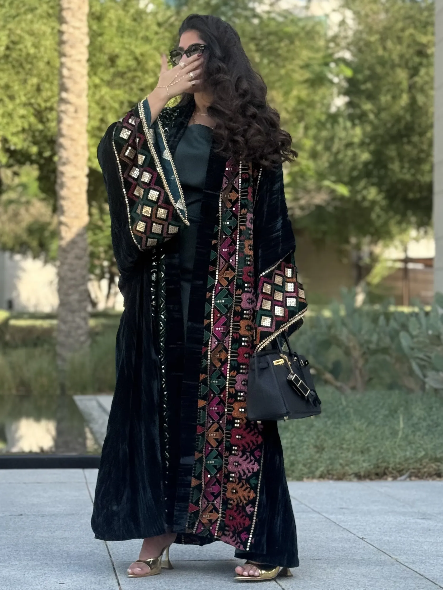 بشت أخضر بسدو مشكوك ومطرز_2059 -