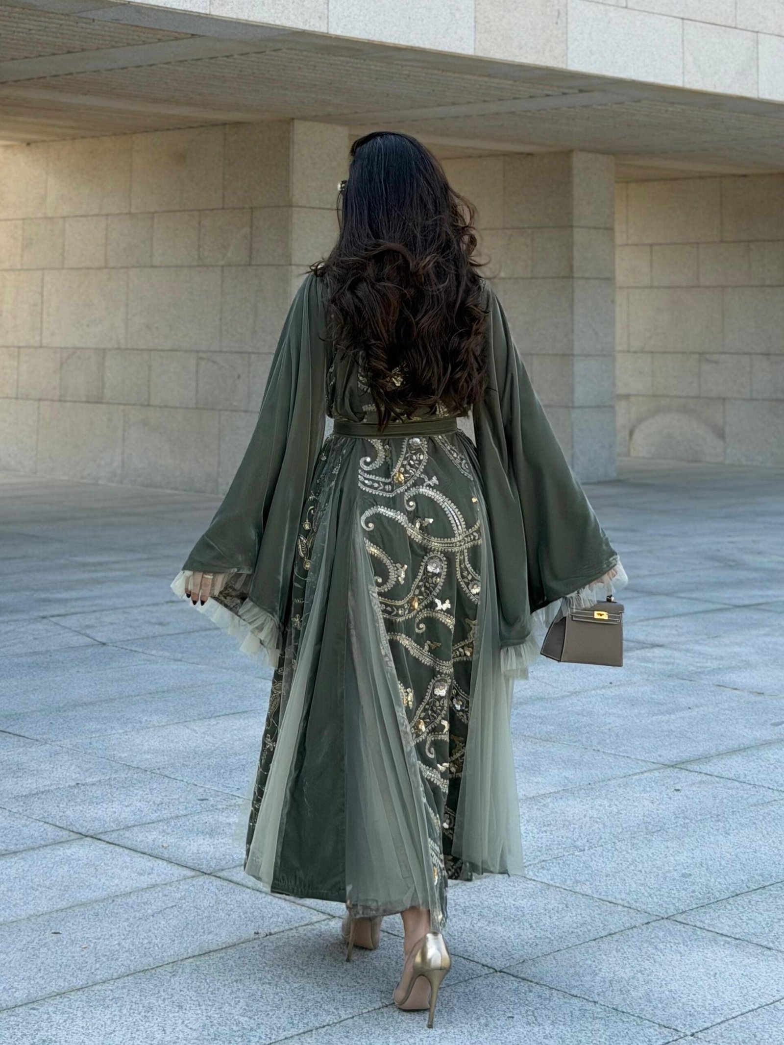 بشت أخضر ملكي_1