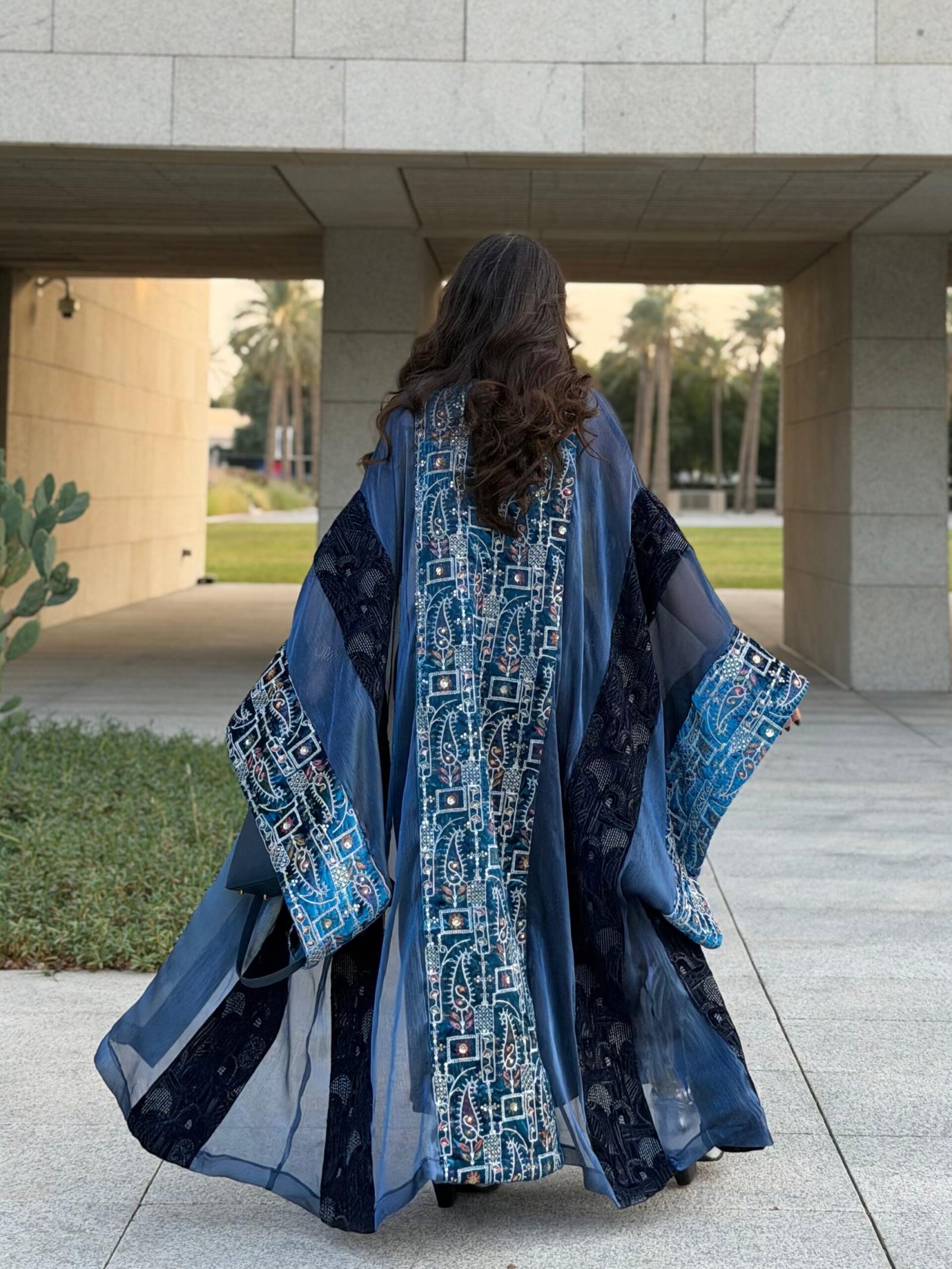 بشت كحلي ليلي_1