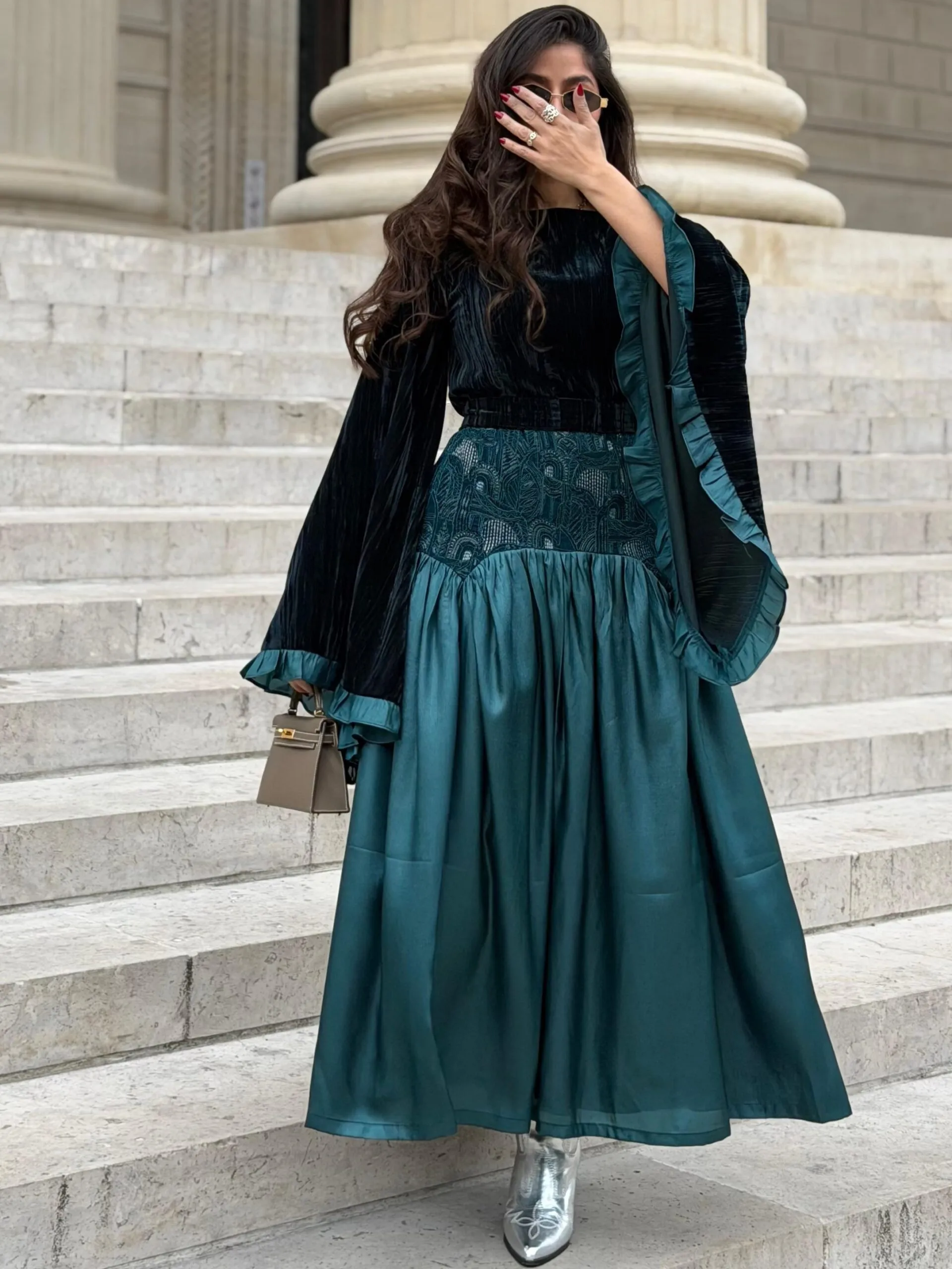 فستان ازمرلدا الملكي_1