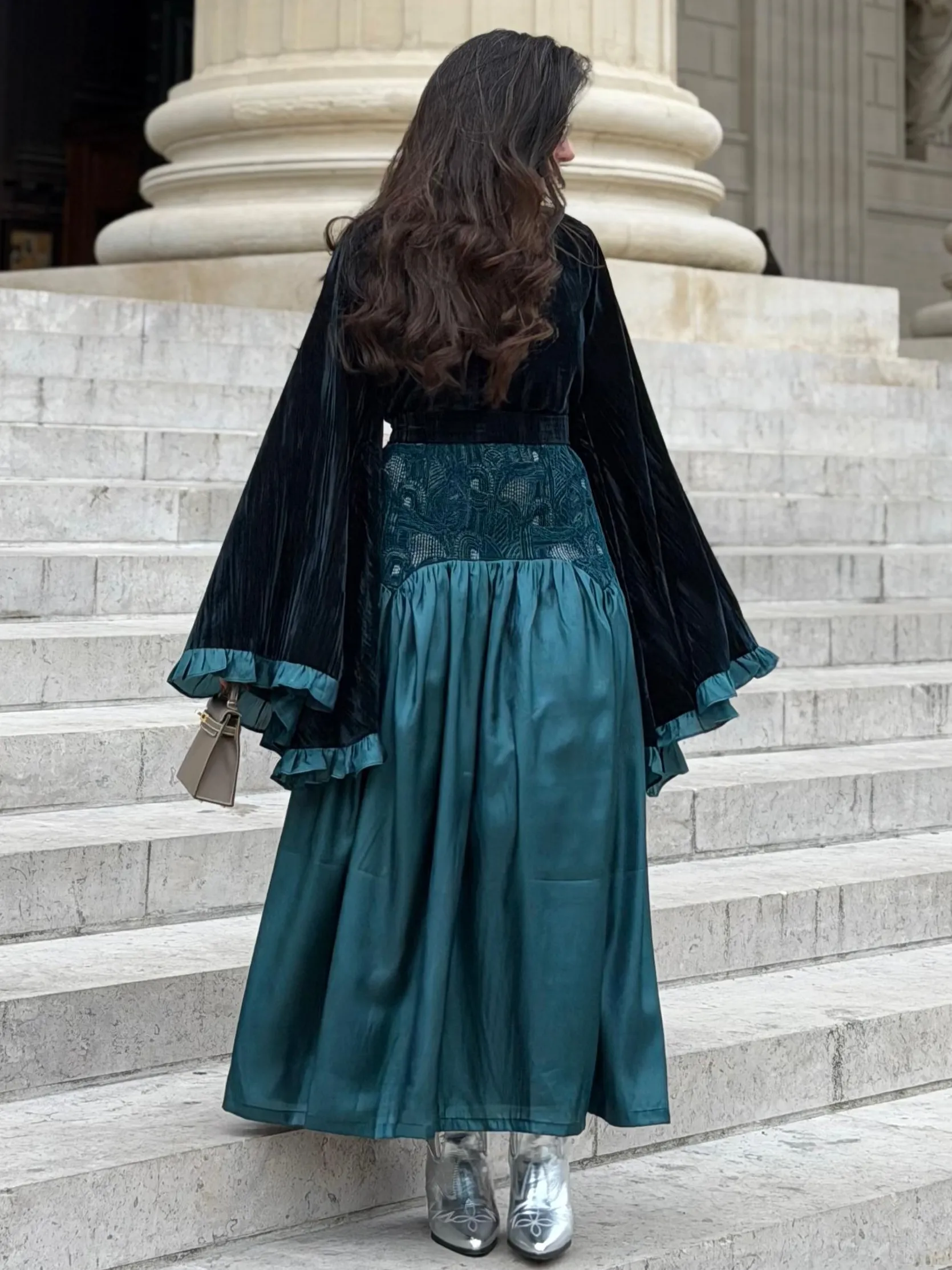 فستان ازمرلدا الملكي_2