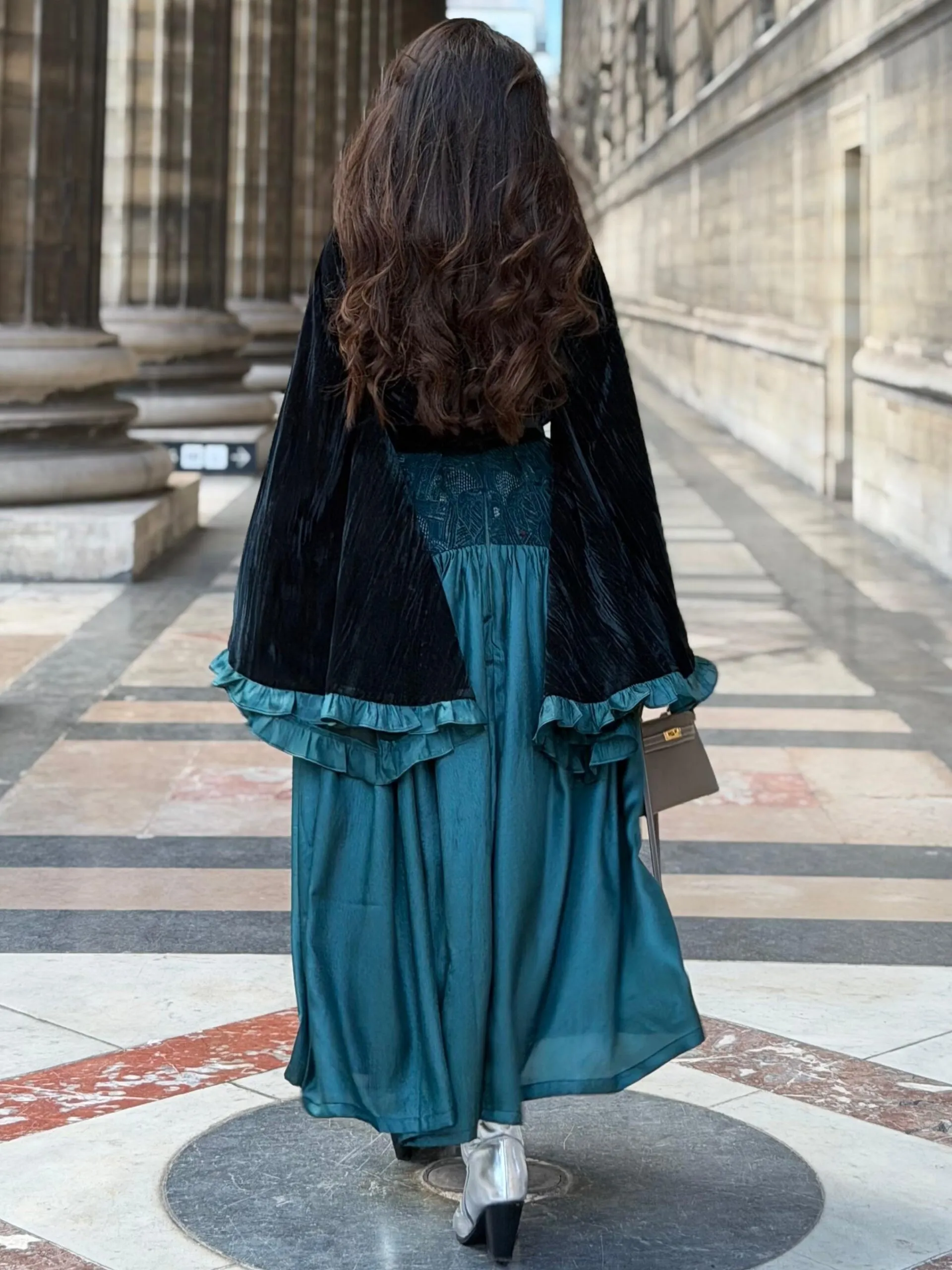 فستان ازمرلدا الملكي_5