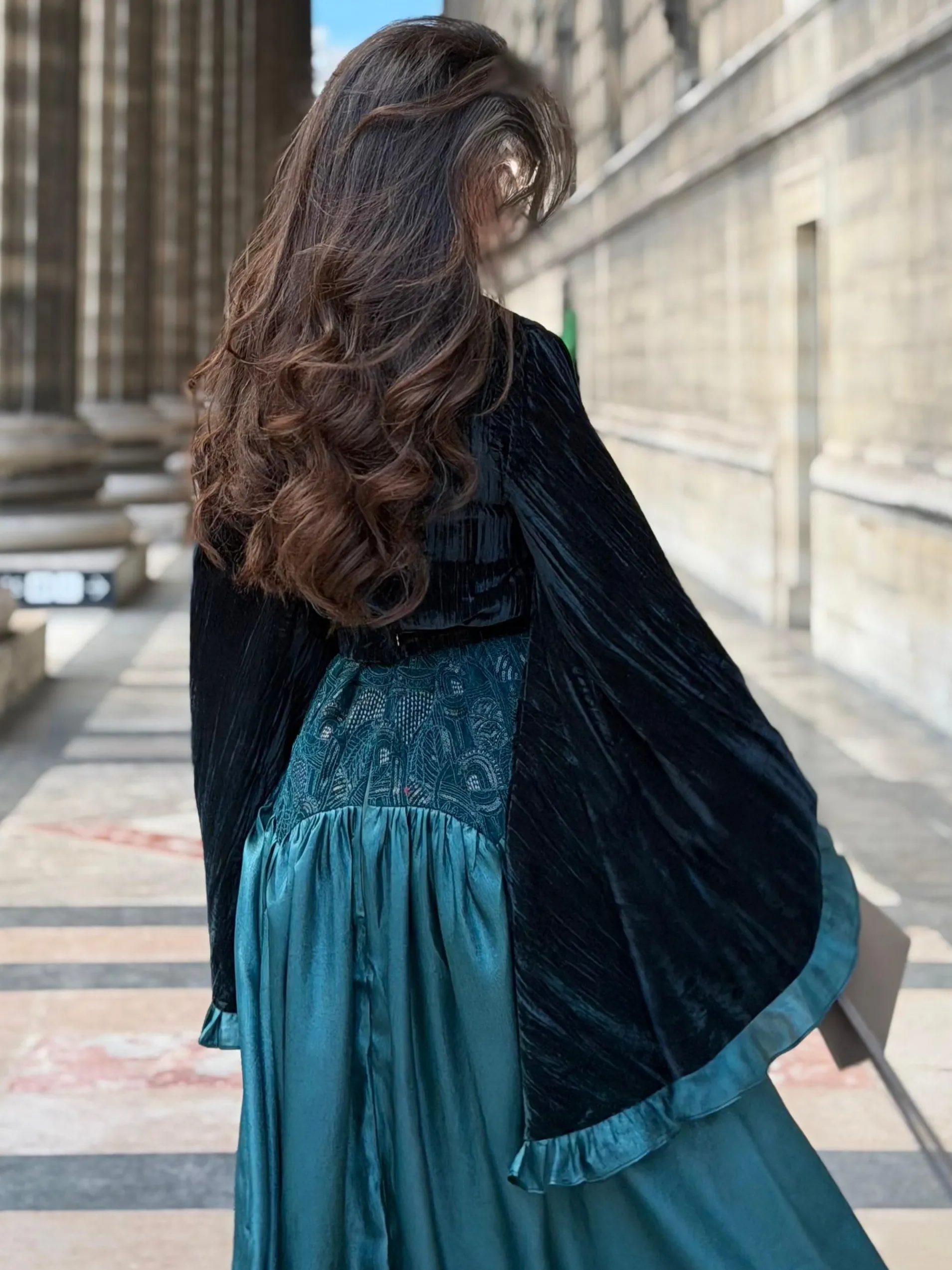 فستان ازمرلدا الملكي_6