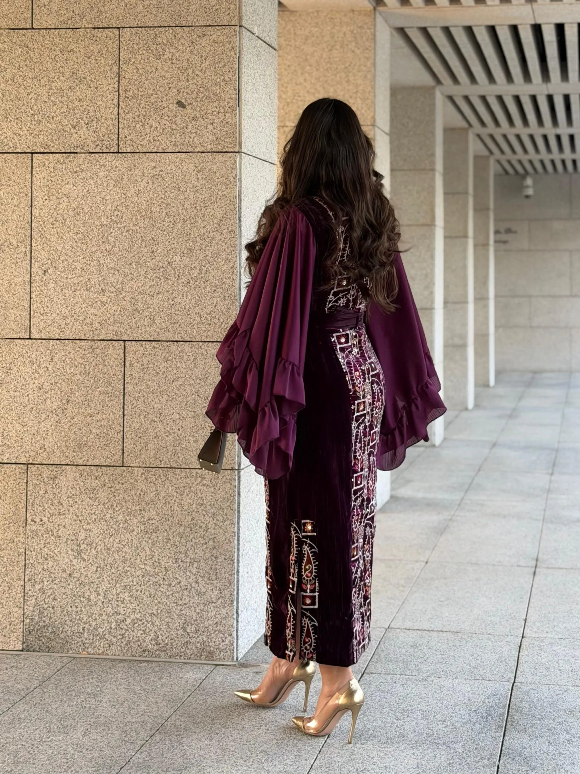 فستان ملكي بنفسجي مع رفلز_1