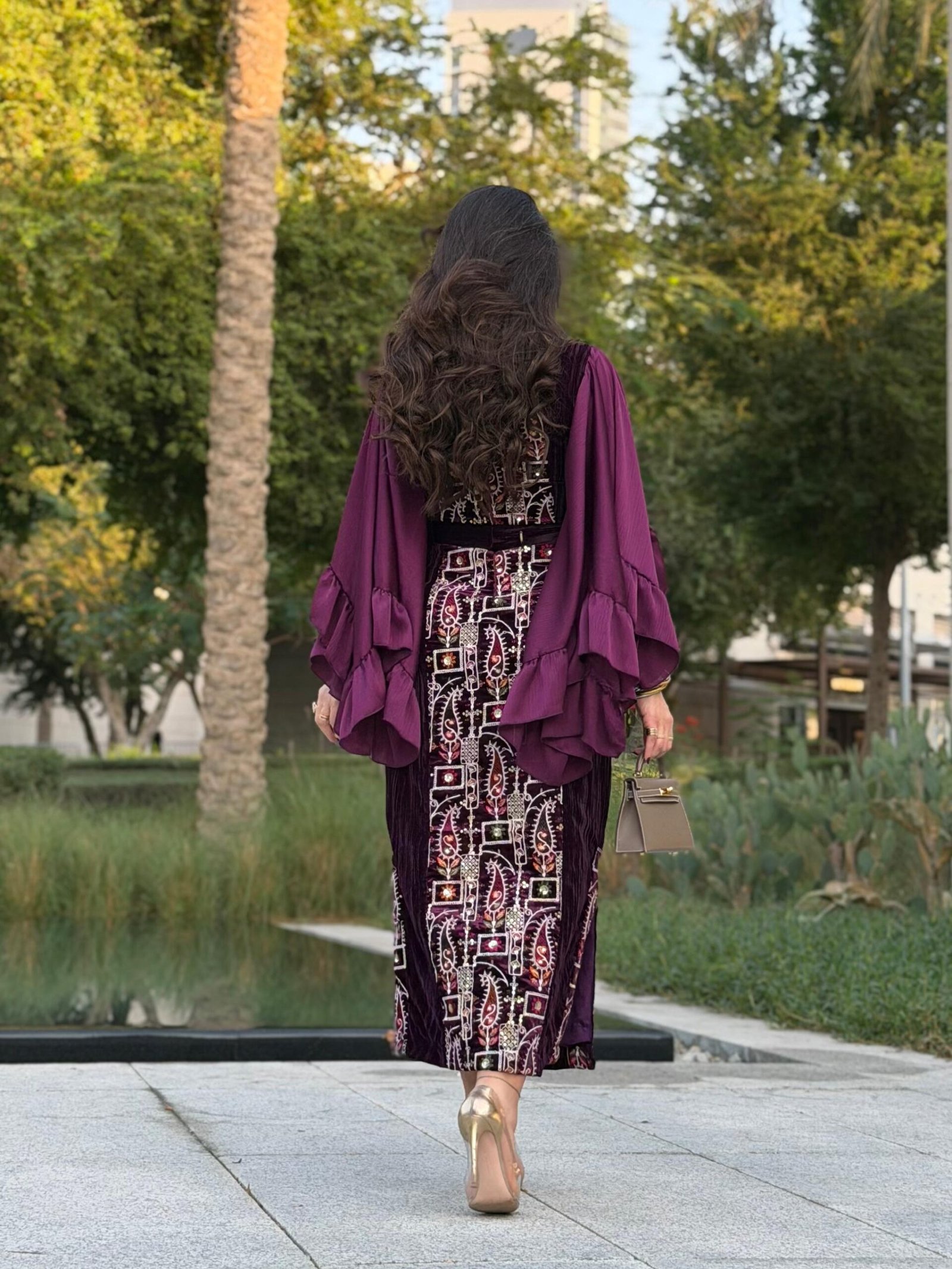 فستان ملكي بنفسجي مع رفلز_5