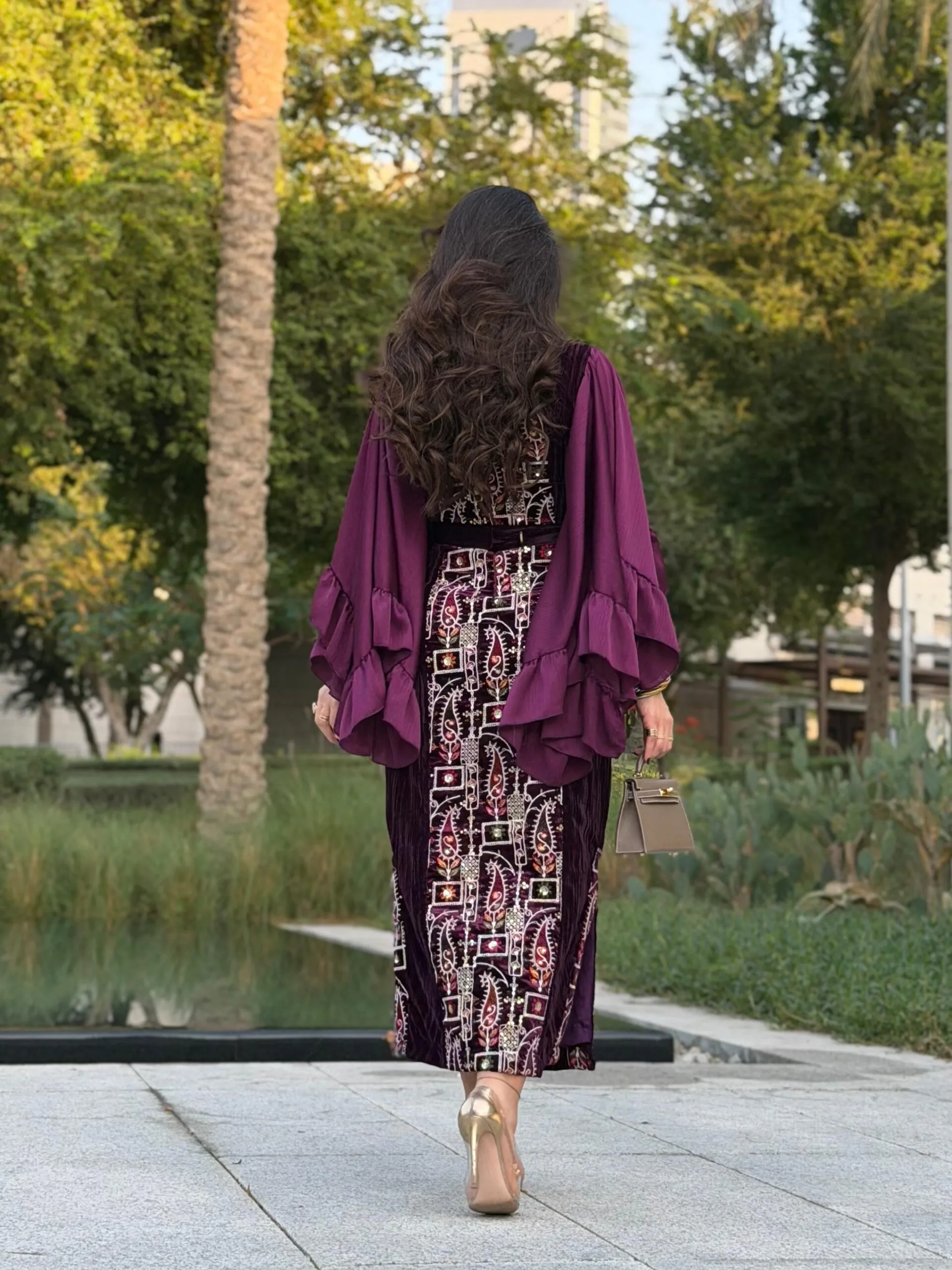 فستان ملكي بنفسجي مع رفلز_5