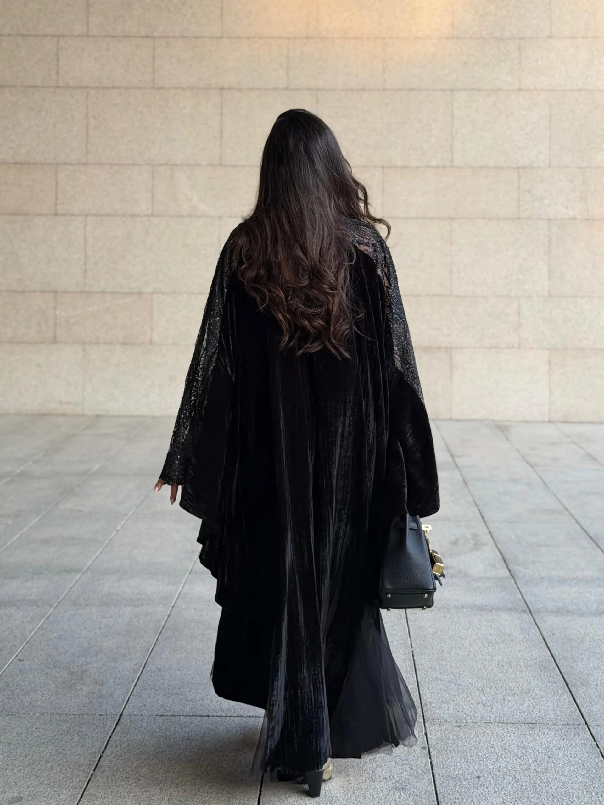 كفتان اسود مع دانتيل_1