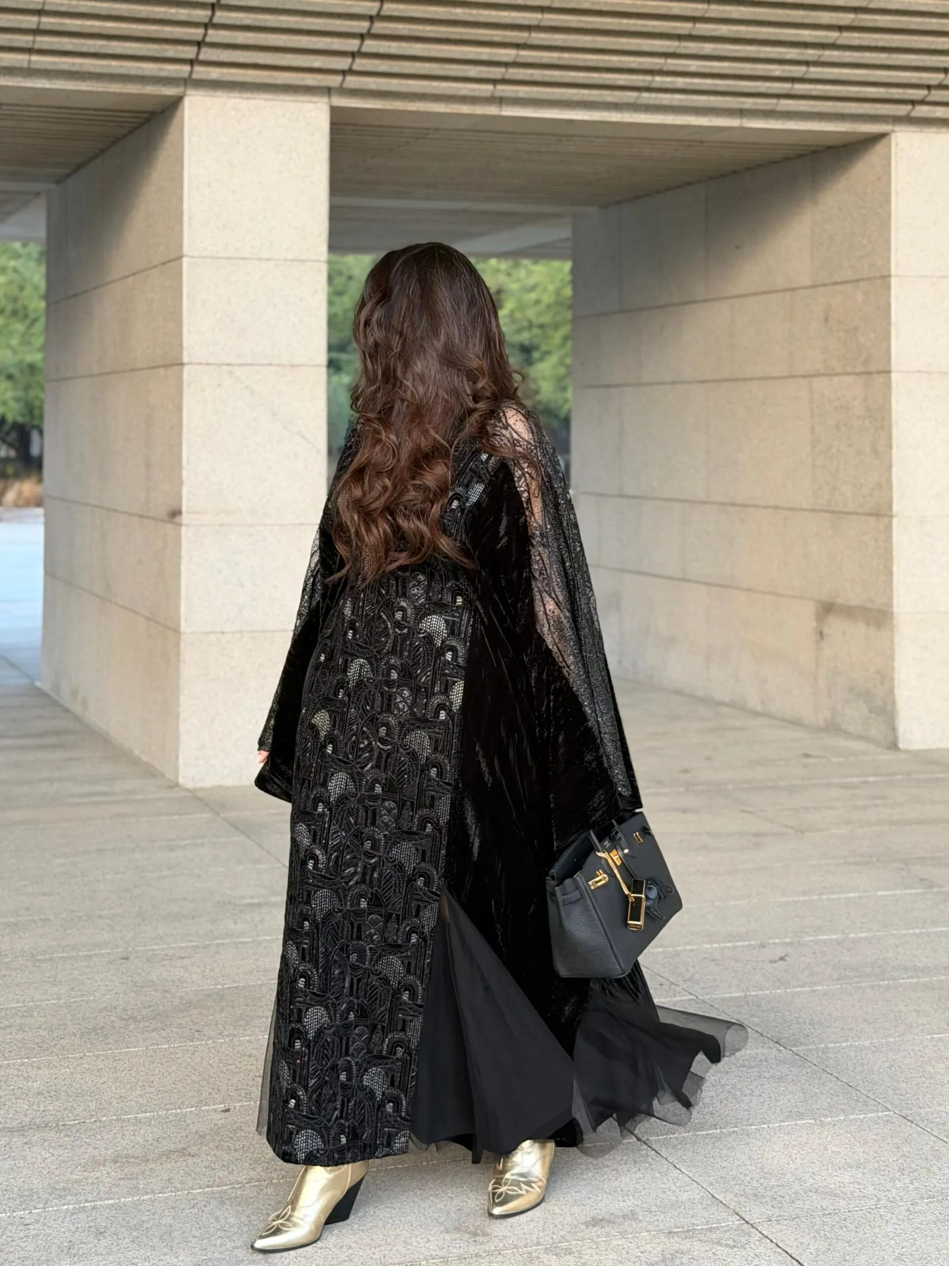 كفتان اسود مع دانتيل_2